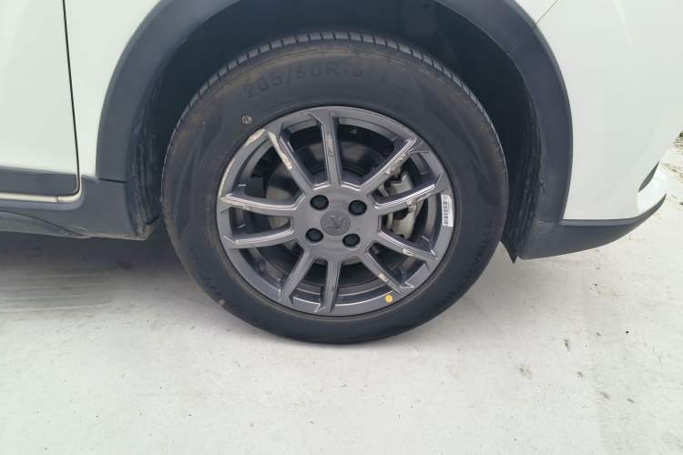 Used Livan X3 PRO 2022 1.5L CVT Xiao Sa Right Front Wheel Hub