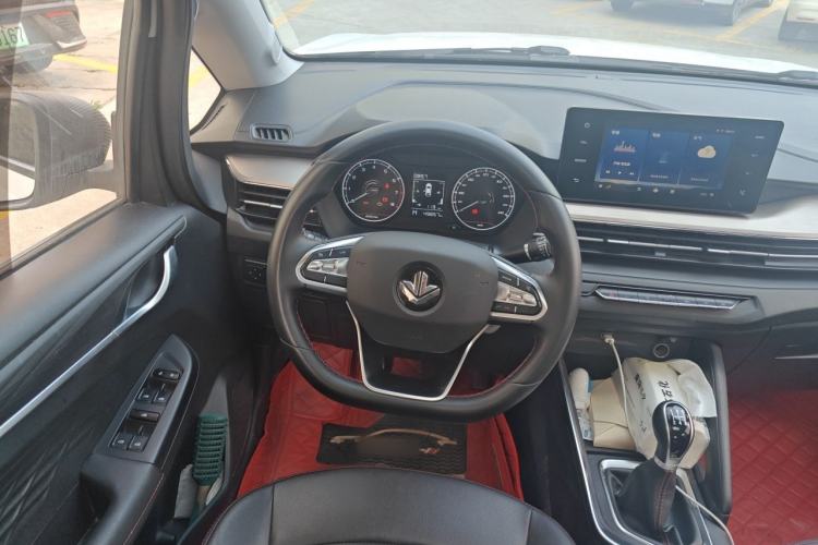 Used Livan X3 PRO 2022 1.5L Manual Little Cutie Steering Wheel