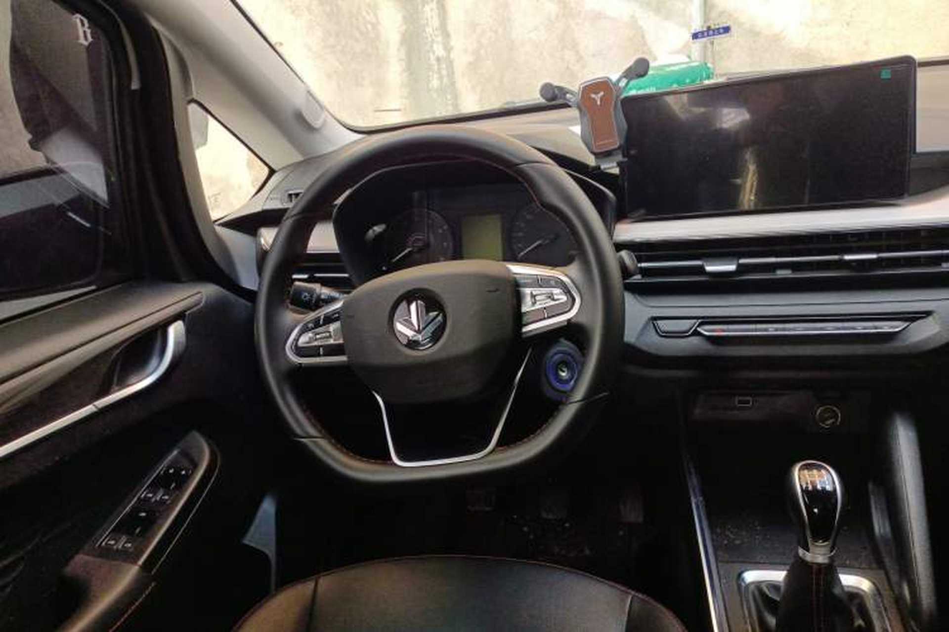 Used Livan X3 PRO 2022 1.5L Manual Little Cutie Steering Wheel