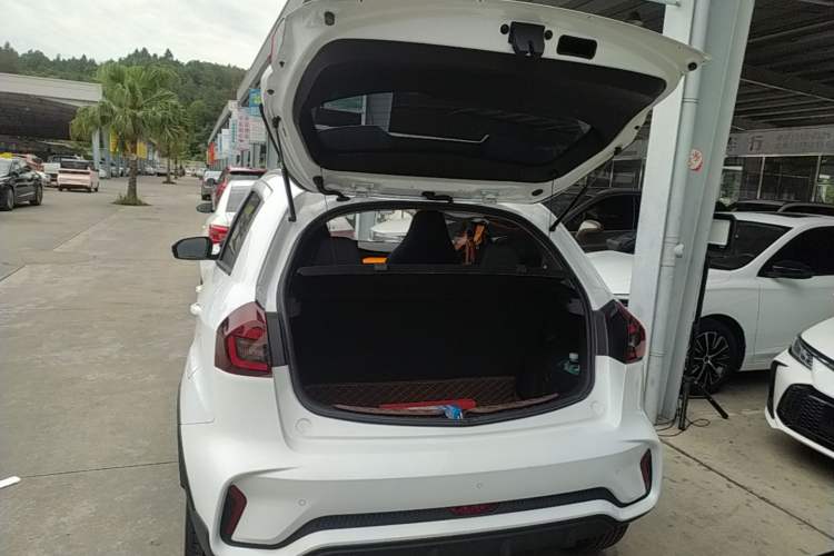Used Livan X3 PRO 2022 1.5L CVT Xiao Sa Trunk