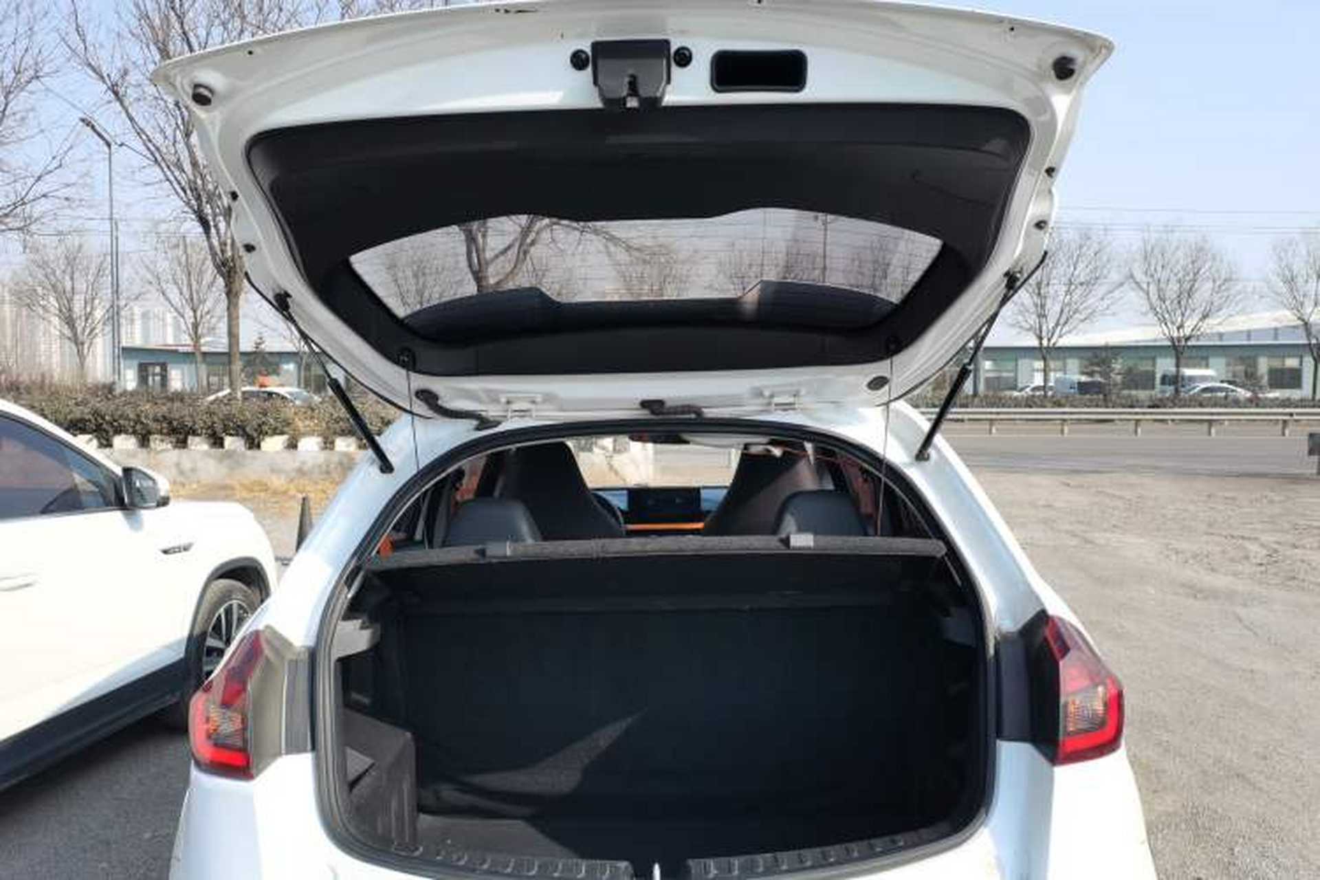 Used Livan X3 PRO 2022 1.5L CVT Xiao Sa Trunk