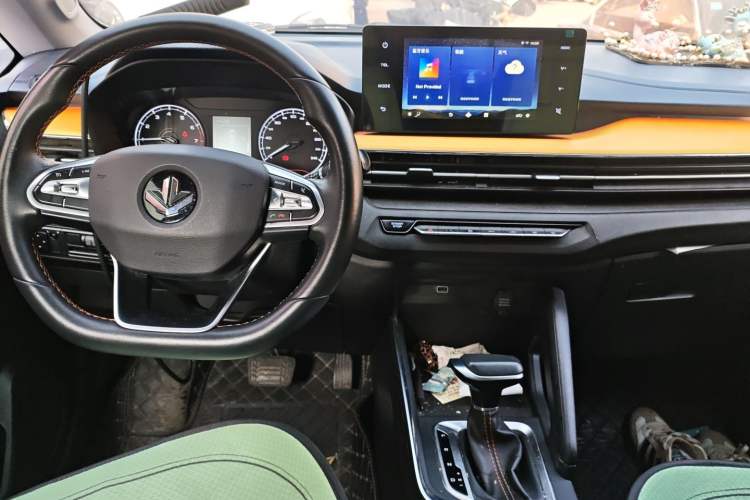 Used Livan X3 PRO 2022 1.5L CVT Xiao Sa Interior 2