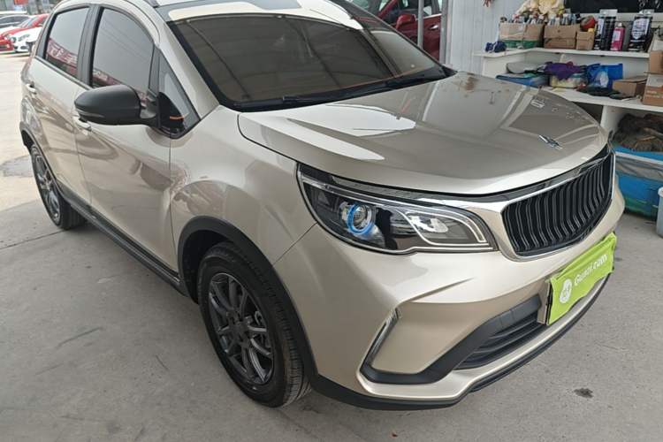 Used Livan X3 PRO 2024 1.5L CVT Xiao Sa Front Right 45 Deg