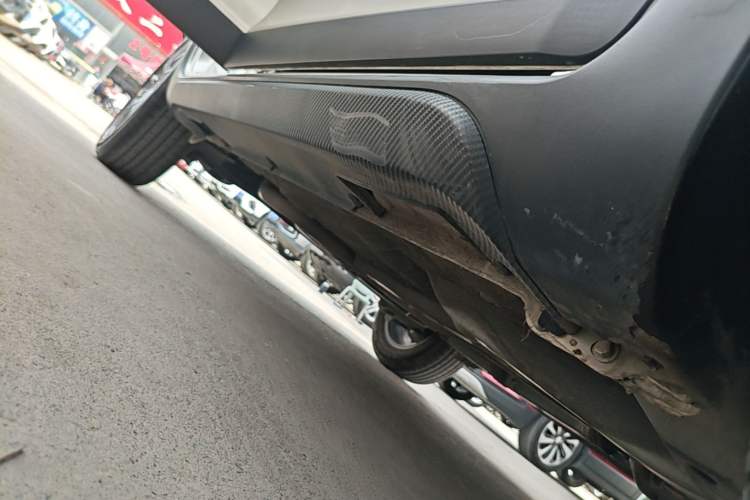 Used Livan X3 PRO 2024 1.5L CVT Xiao Sa Right Side Sill