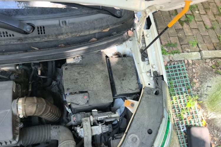 Used Livan X3 PRO 2024 1.5L CVT Xiao Sa Engine Bay Left