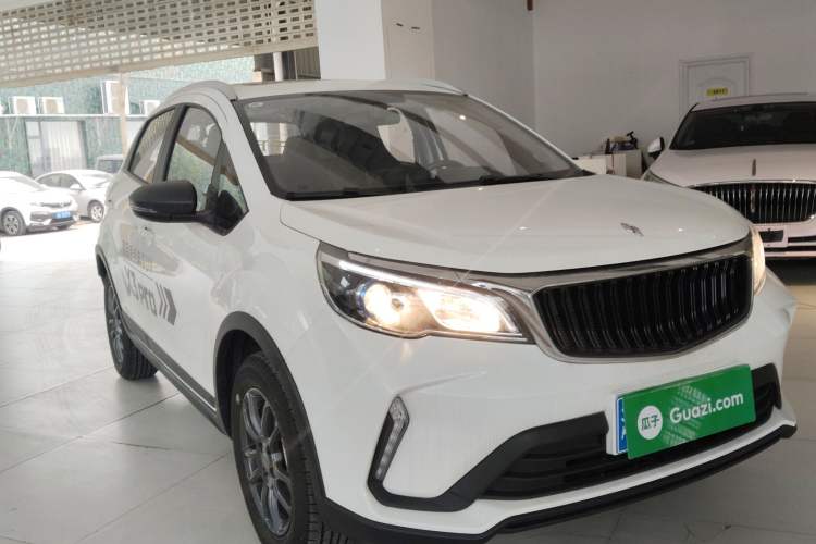 Used Livan X3 PRO 2024 1.5L CVT Xiao Sa Front Right 45 Deg