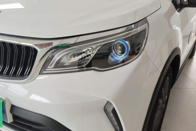 Used Livan X3 PRO 2024 1.5L CVT Xiao Sa Left Front Headlight