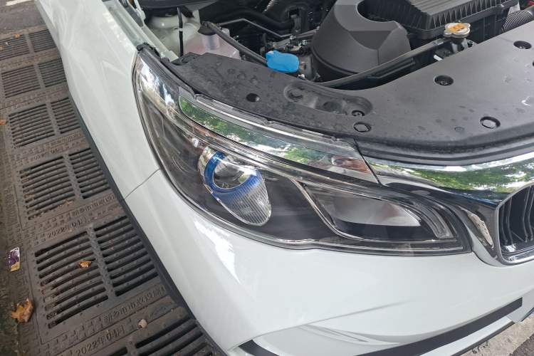 Used Livan X3 PRO 2024 1.5L CVT Xiao Sa Right Front Headlight