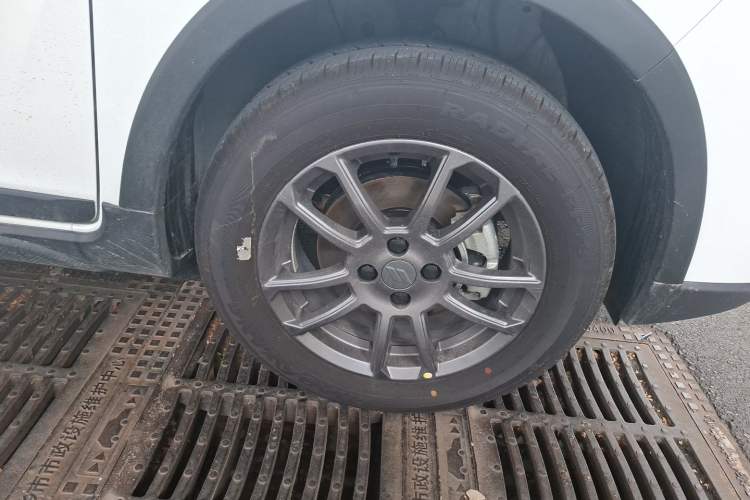 Used Livan X3 PRO 2024 1.5L CVT Xiao Sa Right Front Wheel Hub