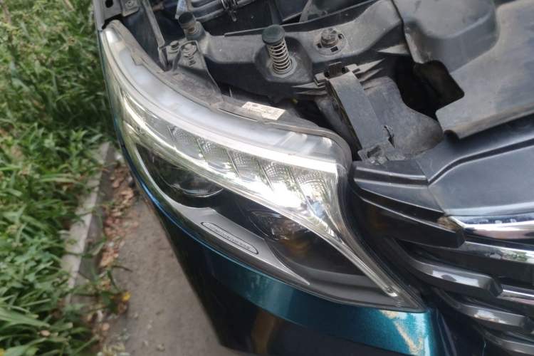 Used Lorinser LS Series 2020 LS560MX SKABINE Skyline Right Front Headlight