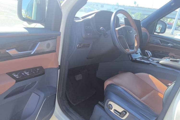 Used Lorinser LX 2021 seven-seater version Driver Seat