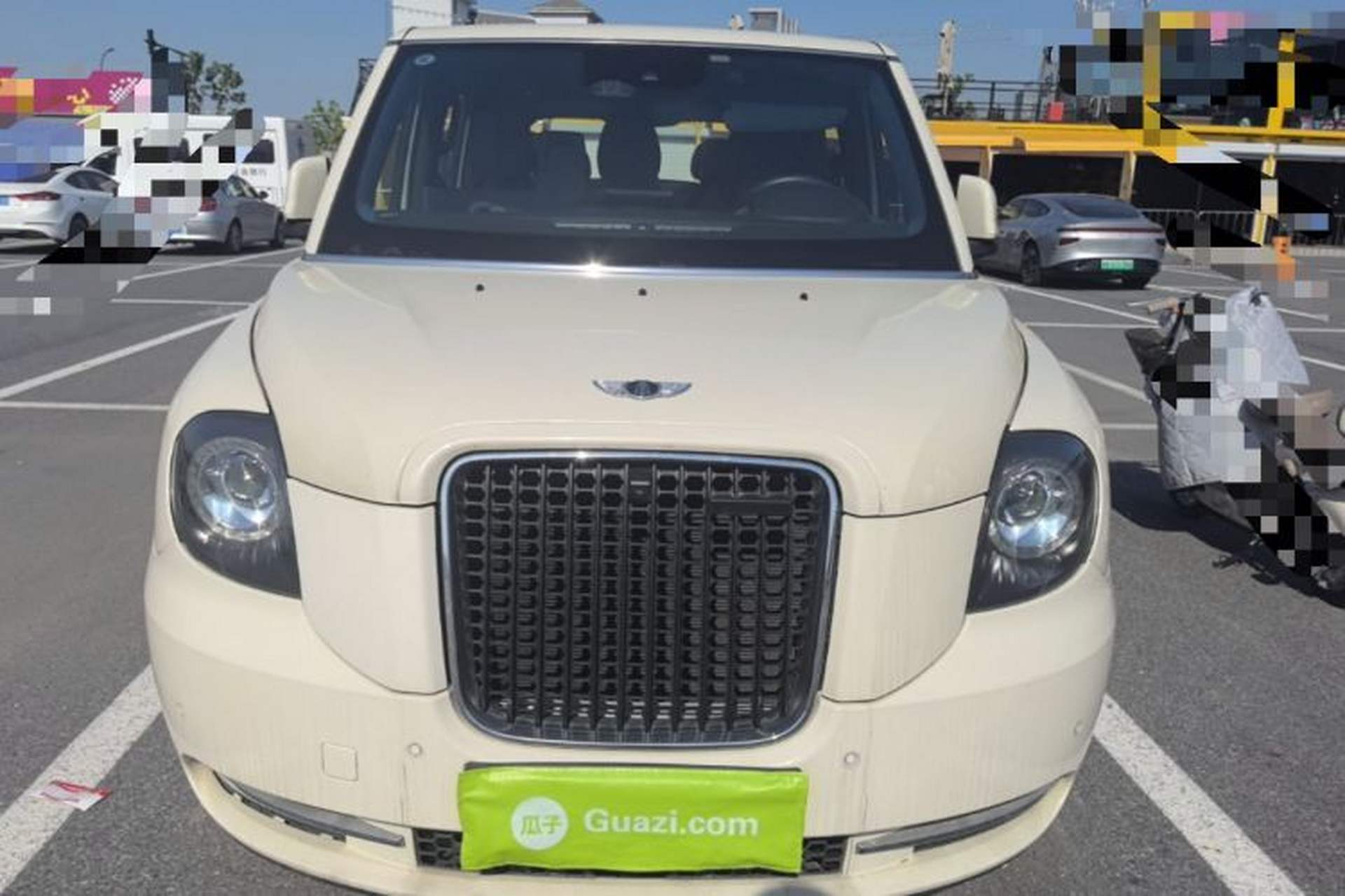 Used Lorinser LX 2021 seven-seater version Front