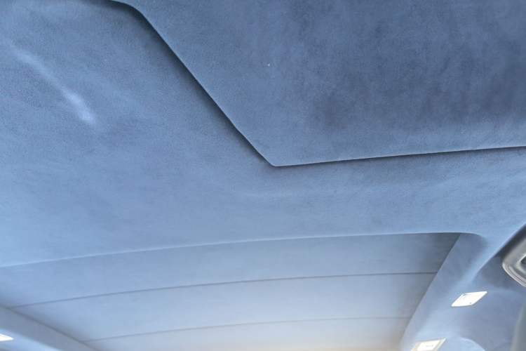 Used Lorinser LX 2021 seven-seater version Headliner