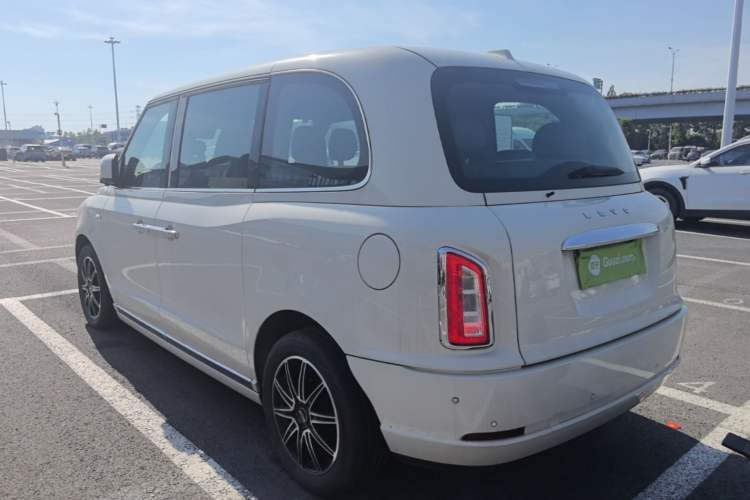 Used Lorinser LX 2021 seven-seater version Rear Left 45 Deg