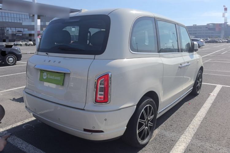 Used Lorinser LX 2021 seven-seater version Rear Right 45 Deg