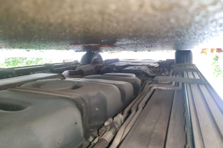 Used Lorinser Metris MS500  Chassis Rear Left