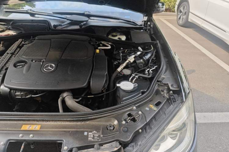 Used Lorinser S-Class  Engine Bay Left
