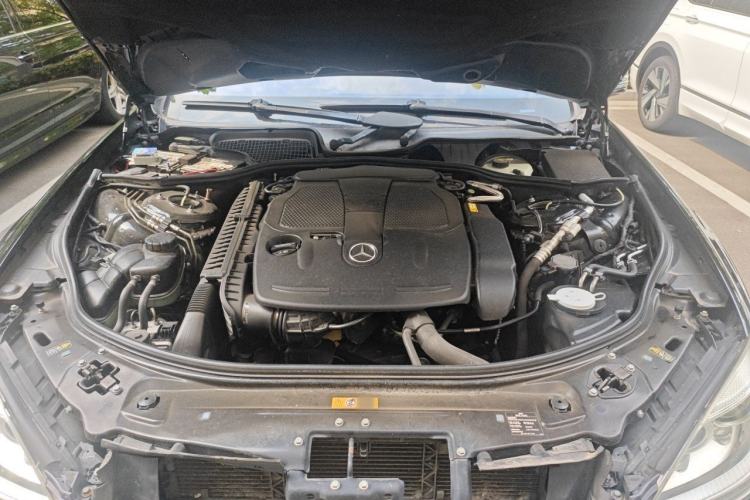 Used Lorinser S-Class  Engine Bay