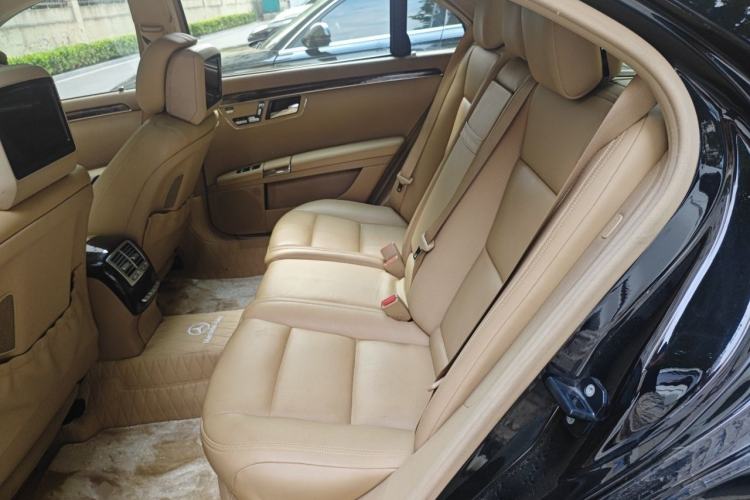 Used Lorinser S-Class  Left Rear Seat