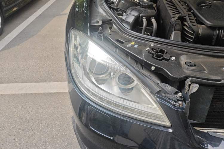 Used Lorinser S-Class  Right Front Headlight