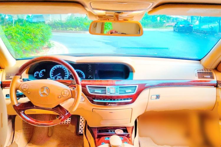 Used Lorinser S-Class  Center Console