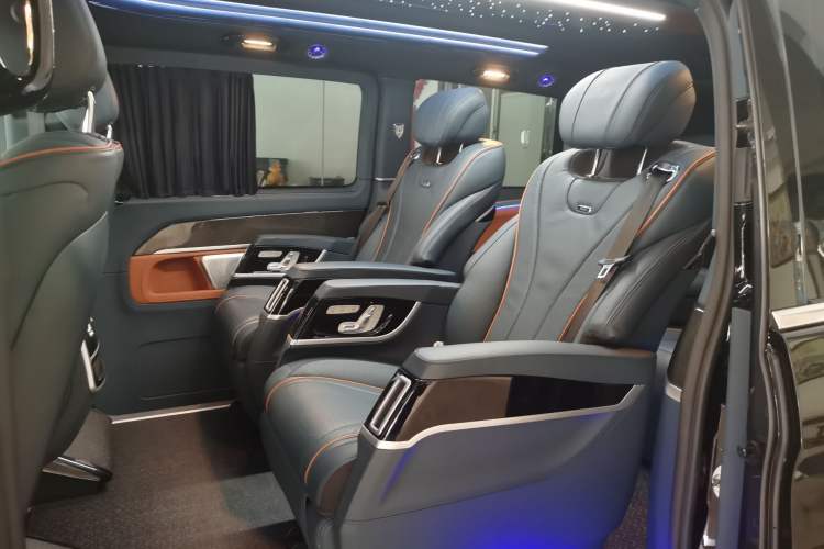 Used Lorinser VS Series 2024 VS570MX Tianzhou Seven-Seater Interior 4