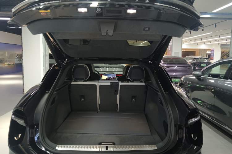 Used Lotus ELETRE 2023 ELETRE S+ Trunk
