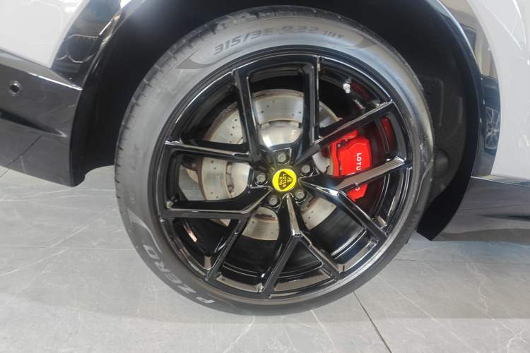 Used Lotus ELETRE 2023 ELETRE S+ Right Rear Wheel Hub