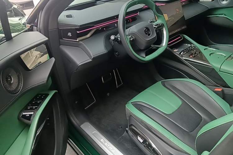 Used Lotus ELETRE 2023 ELETRE R+ Driver Seat
