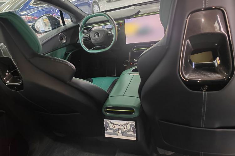 Used Lotus ELETRE 2023 ELETRE R+ Interior 3