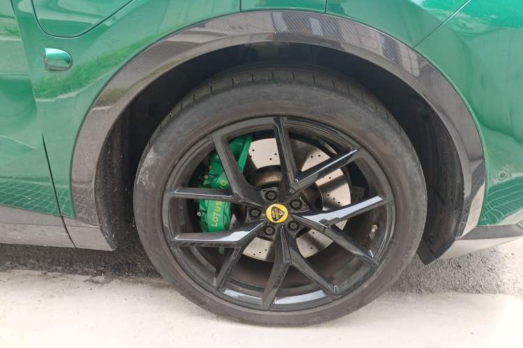 Used Lotus ELETRE 2023 ELETRE R+ Right Front Wheel Hub