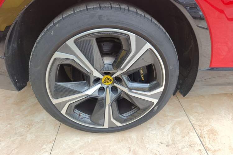 Used Lotus ELETRE 2023 ELETRE S+ Right Rear Wheel Hub