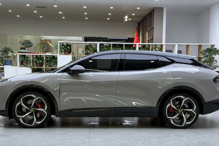Used Lotus ELETRE 2023 ELETRE R+ Exterior 1