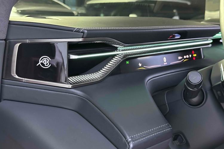 Used Lotus ELETRE 2023 ELETRE S+ Interior 9