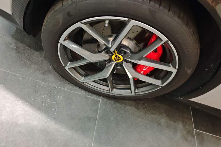Used Lotus ELETRE 2023 ELETRE R+ Left Front Wheel Hub
