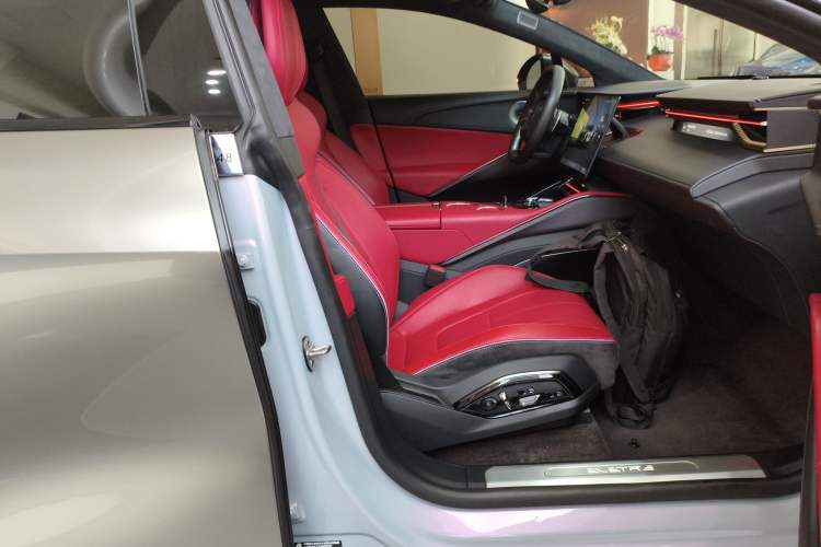 Used Lotus ELETRE 2023 ELETRE S+ Right Front Seat