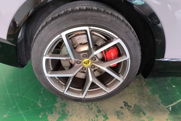 Used Lotus ELETRE 2023 ELETRE S+ Right Rear Wheel Hub