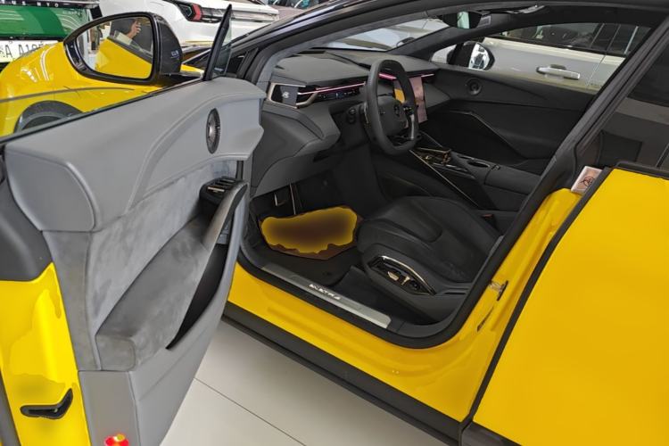 Used Lotus ELETRE 2023 ELETRE R+ Driver Seat