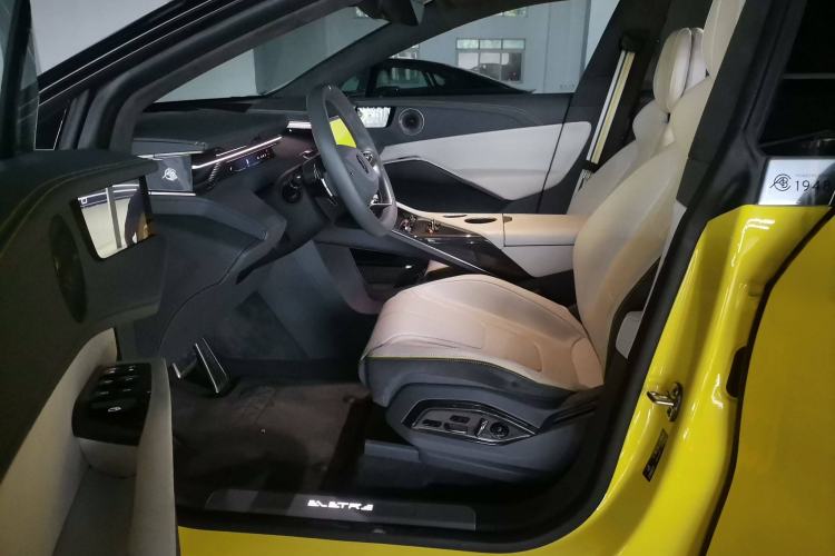Used Lotus ELETRE 2023 ELETRE R+ Interior 2