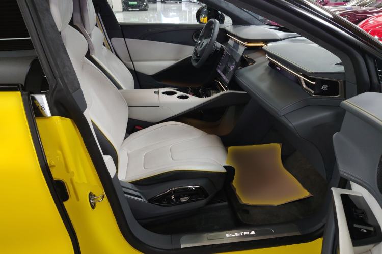 Used Lotus ELETRE 2023 ELETRE S+ Right Front Seat