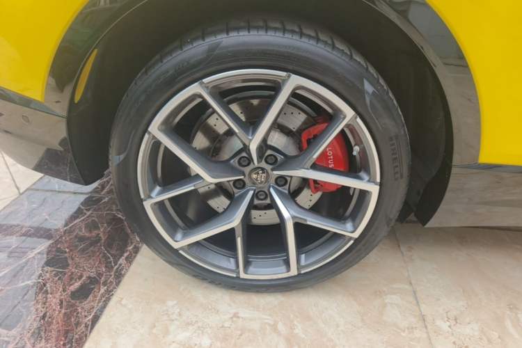 Used Lotus ELETRE 2023 ELETRE S+ Right Rear Wheel Hub