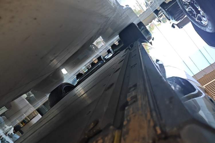Used Lotus ELETRE 2023 ELETRE R+ Right Side Sill