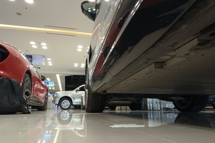 Used Lotus ELETRE 2024 ELETRE L+ Left Side Sill