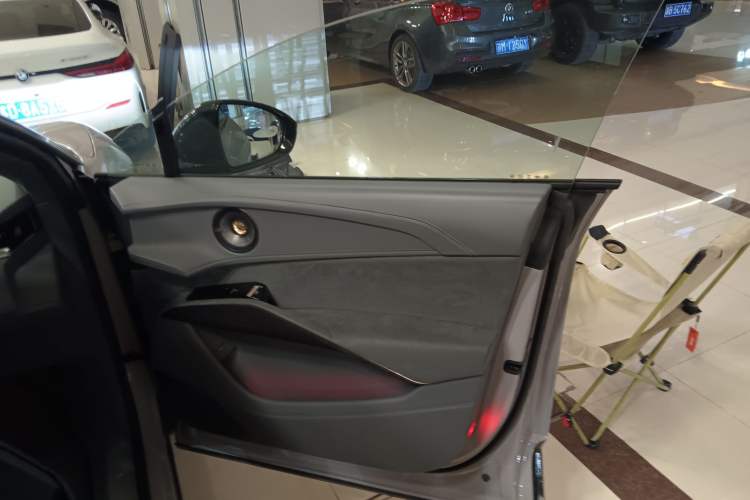 Used Lotus ELETRE 2024 ELETRE L+ Right Front Door Interior