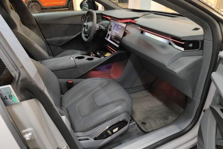 Used Lotus ELETRE 2024 ELETRE L+ Right Front Seat