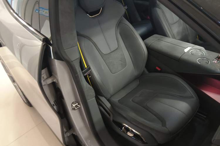 Used Lotus ELETRE 2024 ELETRE L+ Right Front Seat