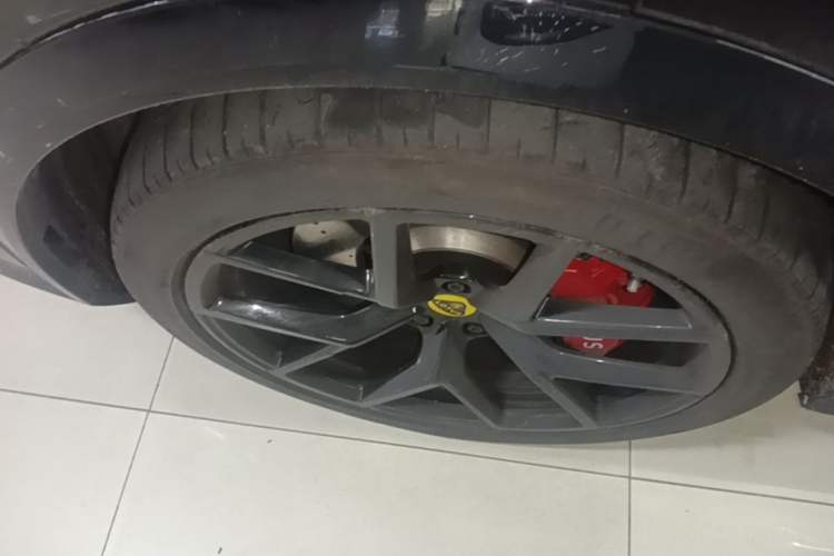 Used Lotus ELETRE 2025 Model Lotus First-Limited Edition Left Front Wheel Hub