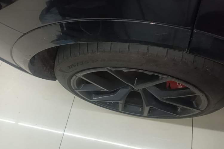 Used Lotus ELETRE 2025 Model Lotus First-Limited Edition Right Rear Wheel Hub
