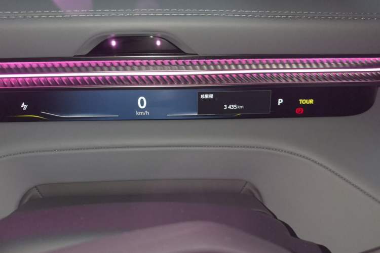 Used Lotus ELETRE 2025 Model Lotus First-Limited Edition Odometer Close Up