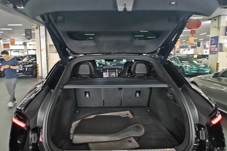 Used Lotus ELETRE 2026 Model, 600 SE, 5-seater Trunk